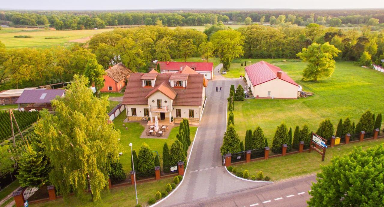 Hotel Radzewice 外观 照片