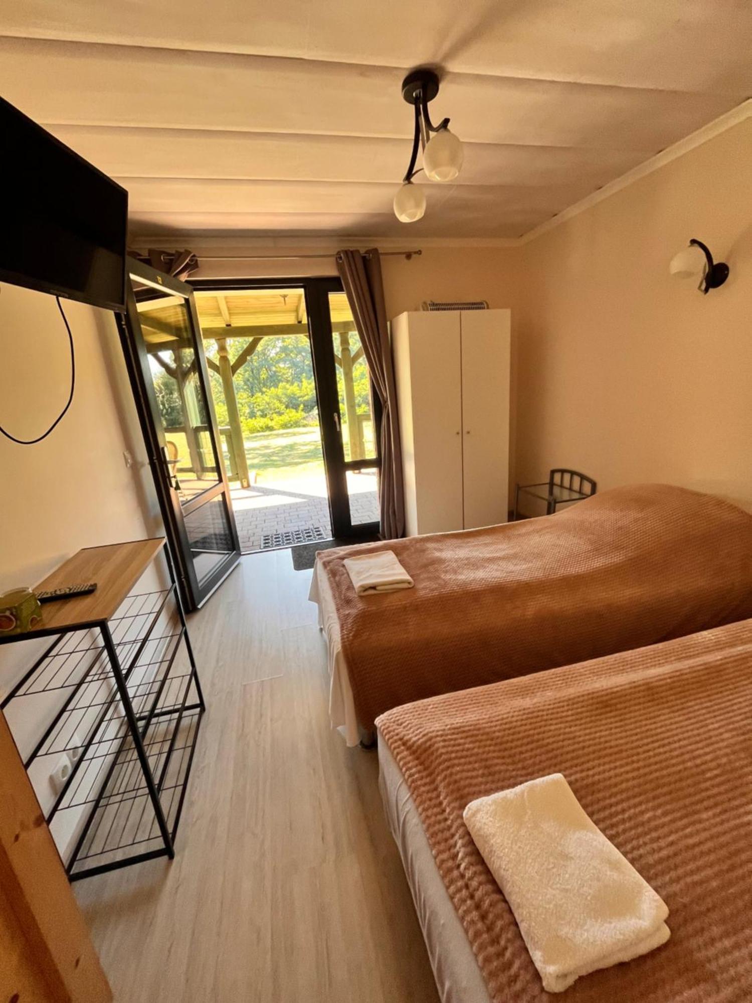 Hotel Radzewice 外观 照片